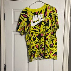 Men’s Nike tee